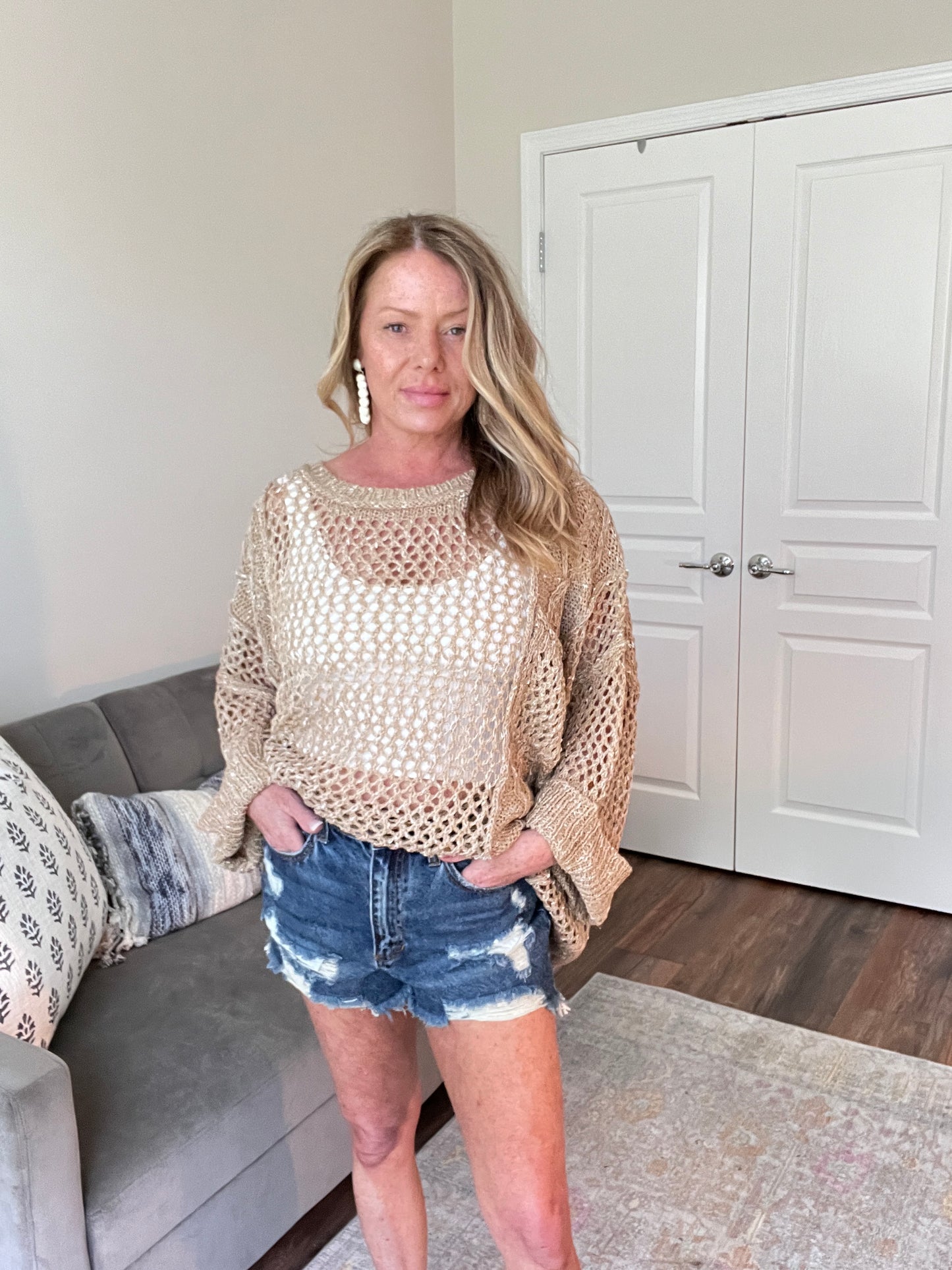 Frayed Hem Distressed Denim Shorts